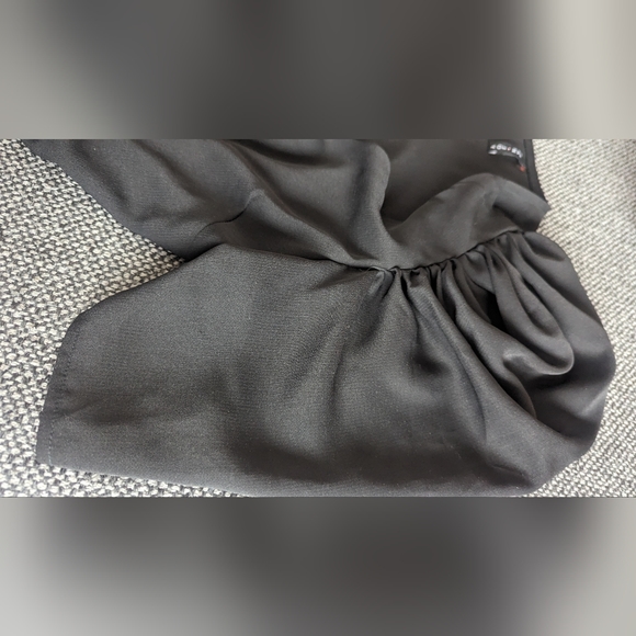 NWOT San Joy Medium Cropped Wrap Top - Picture 2 of 5